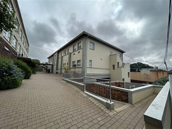 76  m² Commercial space in Northcliff
