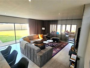 House in Midstream Meadows