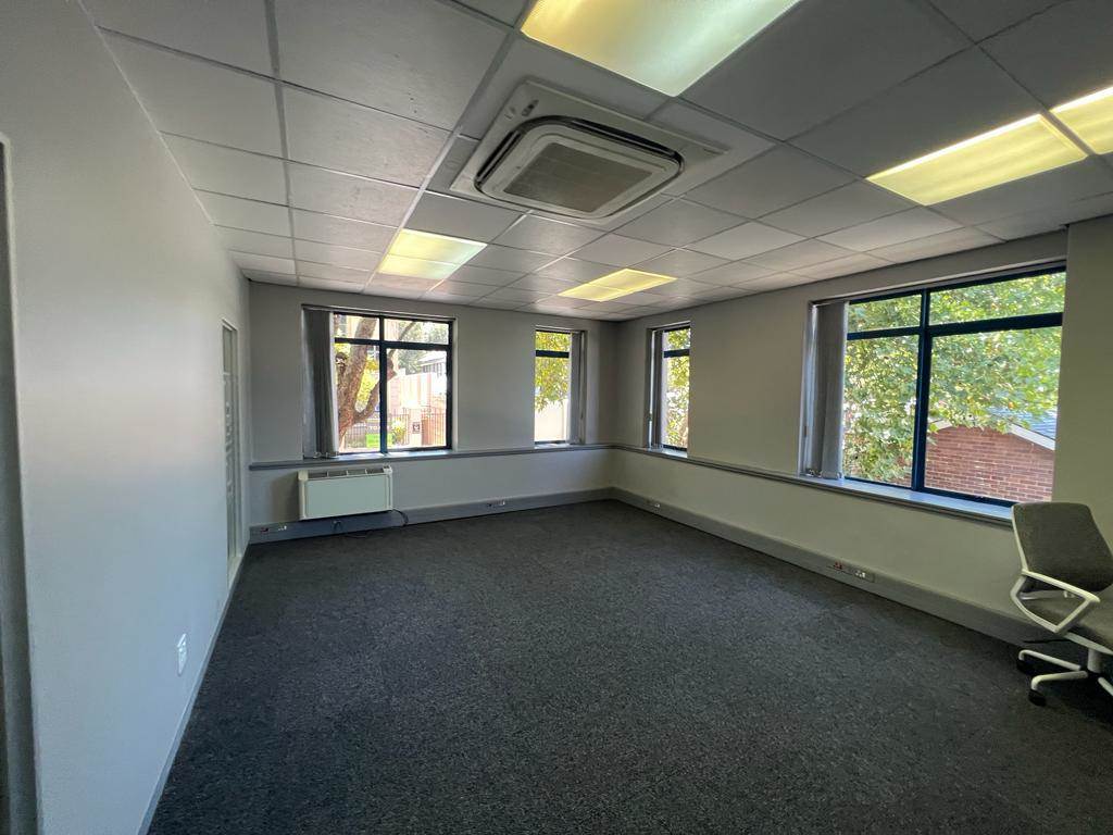 30  m² Commercial space in Rosebank photo number 17