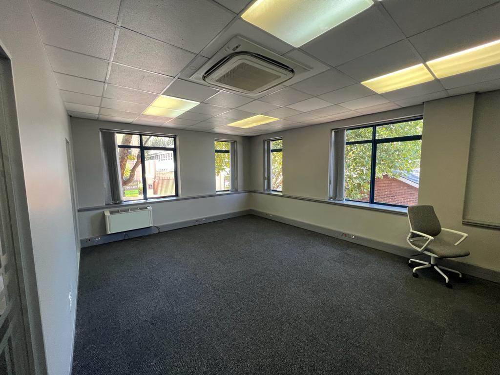30  m² Commercial space in Rosebank photo number 13