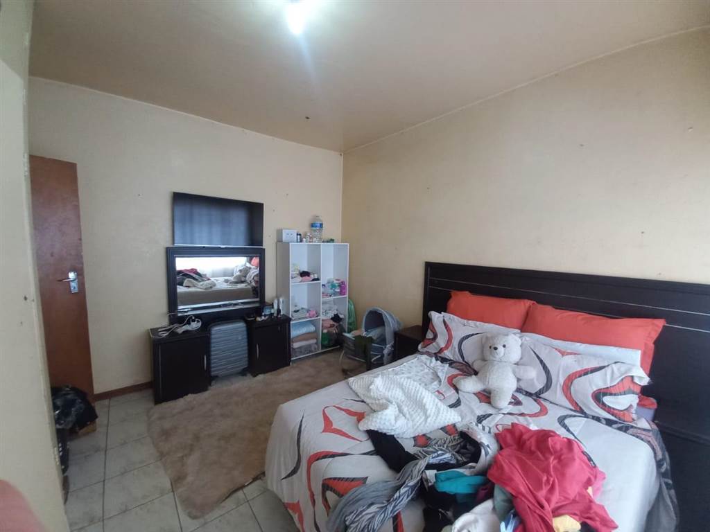 2 Bed House in Brakpan Central photo number 6