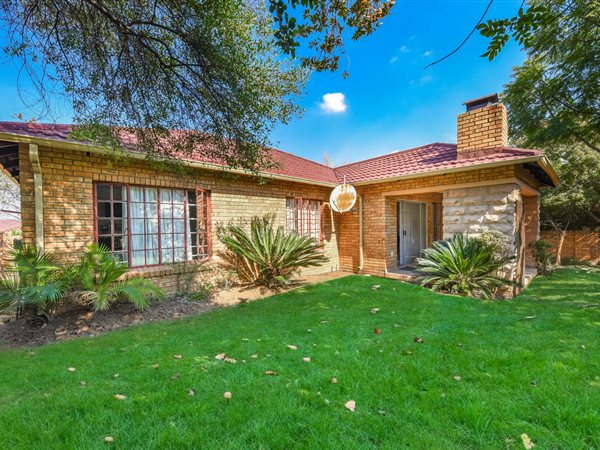 3 Bedroom Townhouse 3 Bedroom Townhouse
