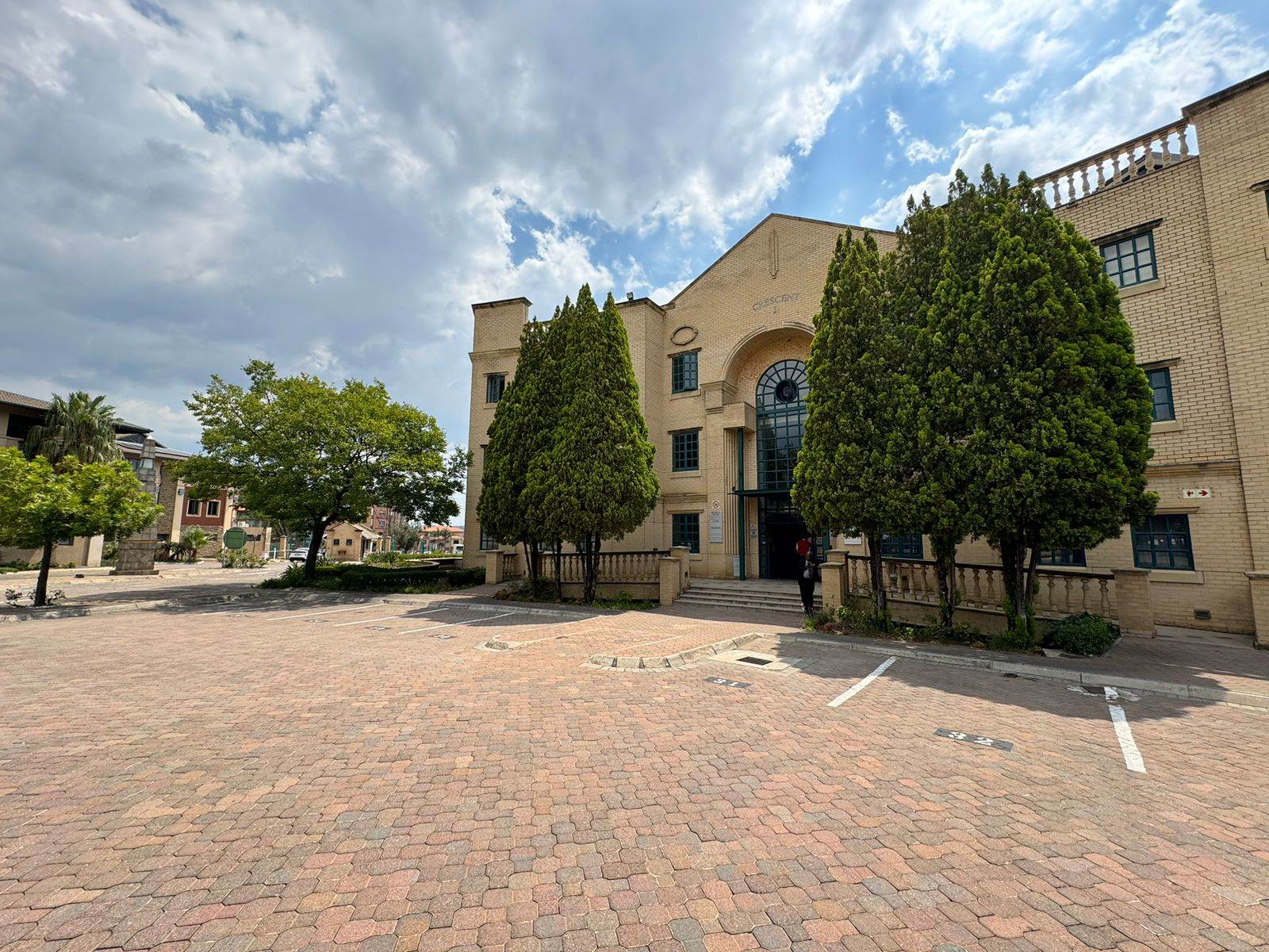 85.63  m² Commercial space in Sunninghill photo number 2
