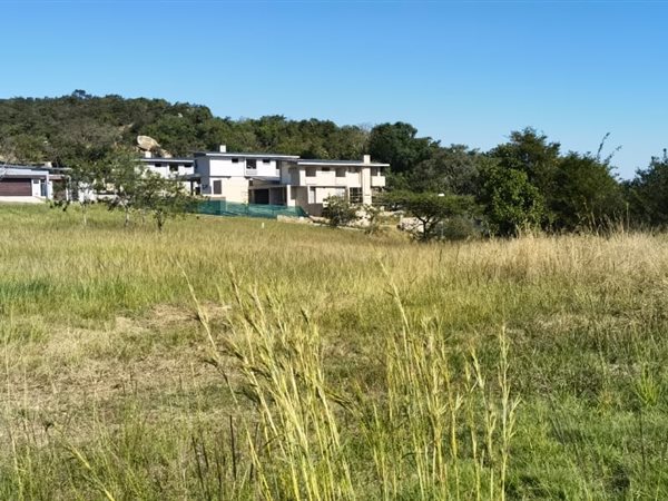 1023 m² Land available in Sonheuwel