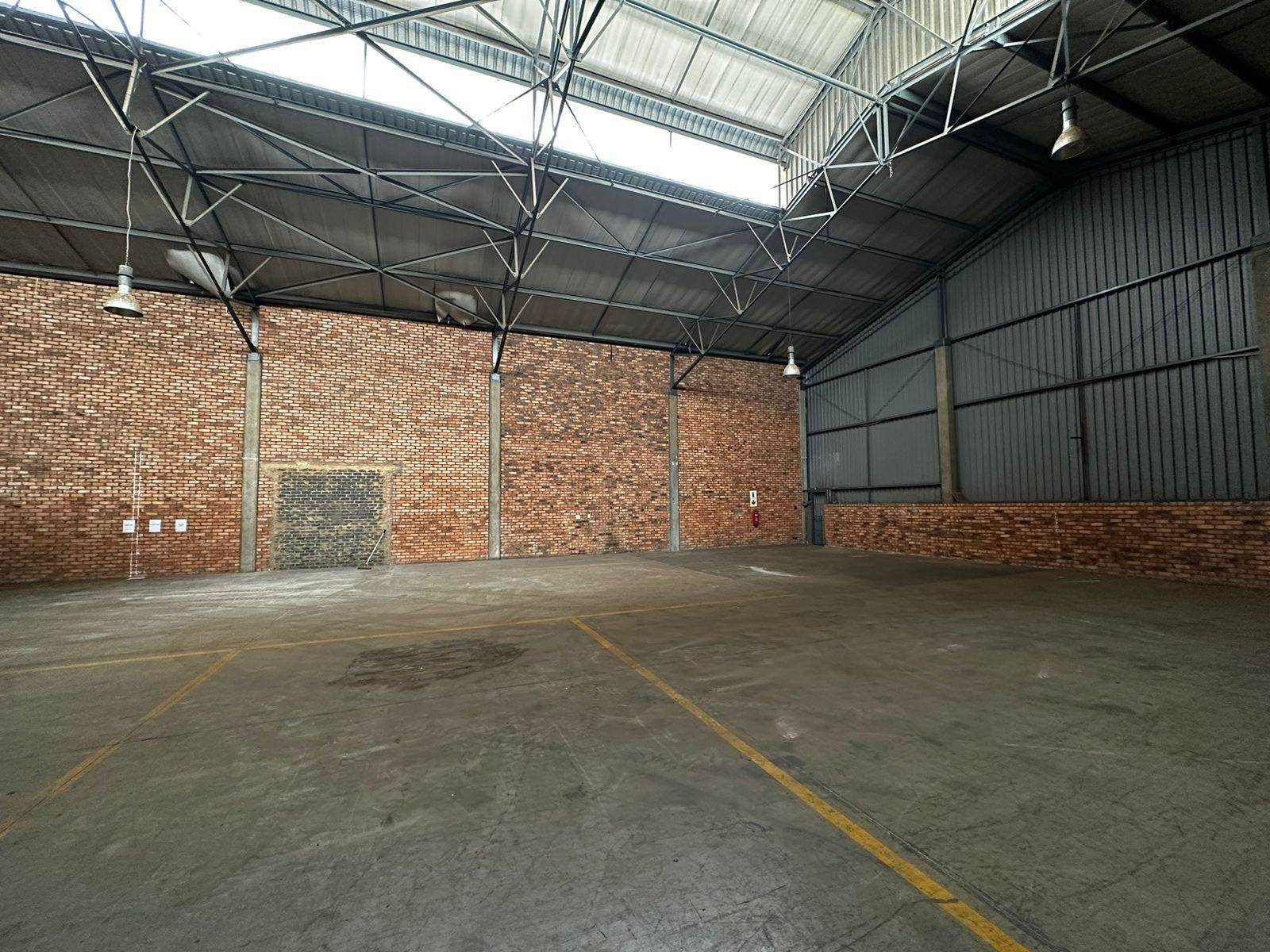 648  m² Industrial space in Randjespark photo number 3