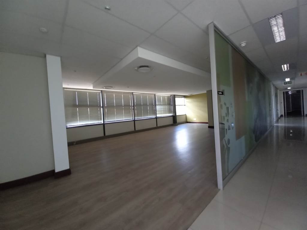 770  m² Office Space in Newlands photo number 15