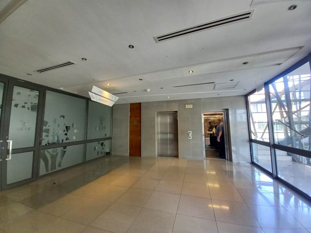 770  m² Office Space in Newlands photo number 2