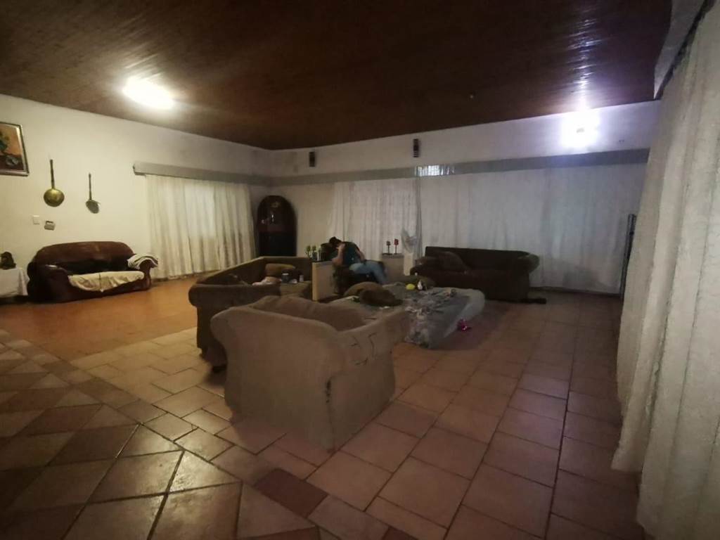 3 Bed House in Lochvaal photo number 6