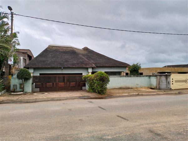 3 Bedroom House 3 Bedroom House