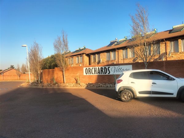 3 Bedroom Townhouse 3 Bedroom Townhouse