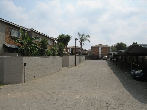 2 Bedroom Duplex 2 Bedroom Duplex