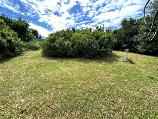 574 m² Land