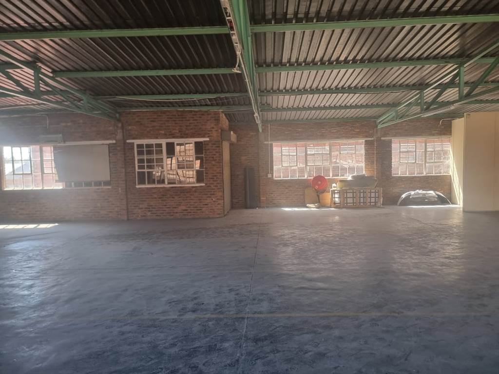 1000  m² Commercial space in Benoni Central photo number 22