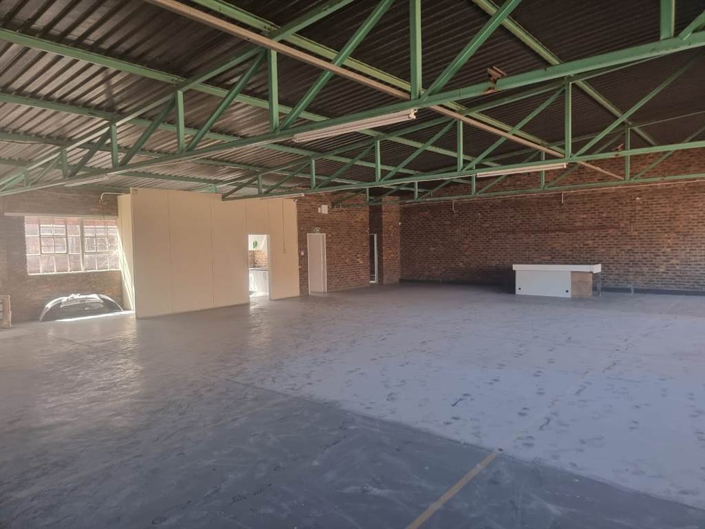 1000  m² Commercial space in Benoni Central photo number 21