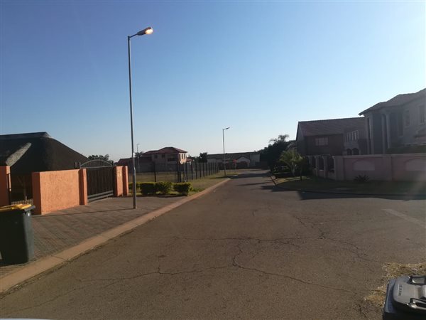 846 m² Land