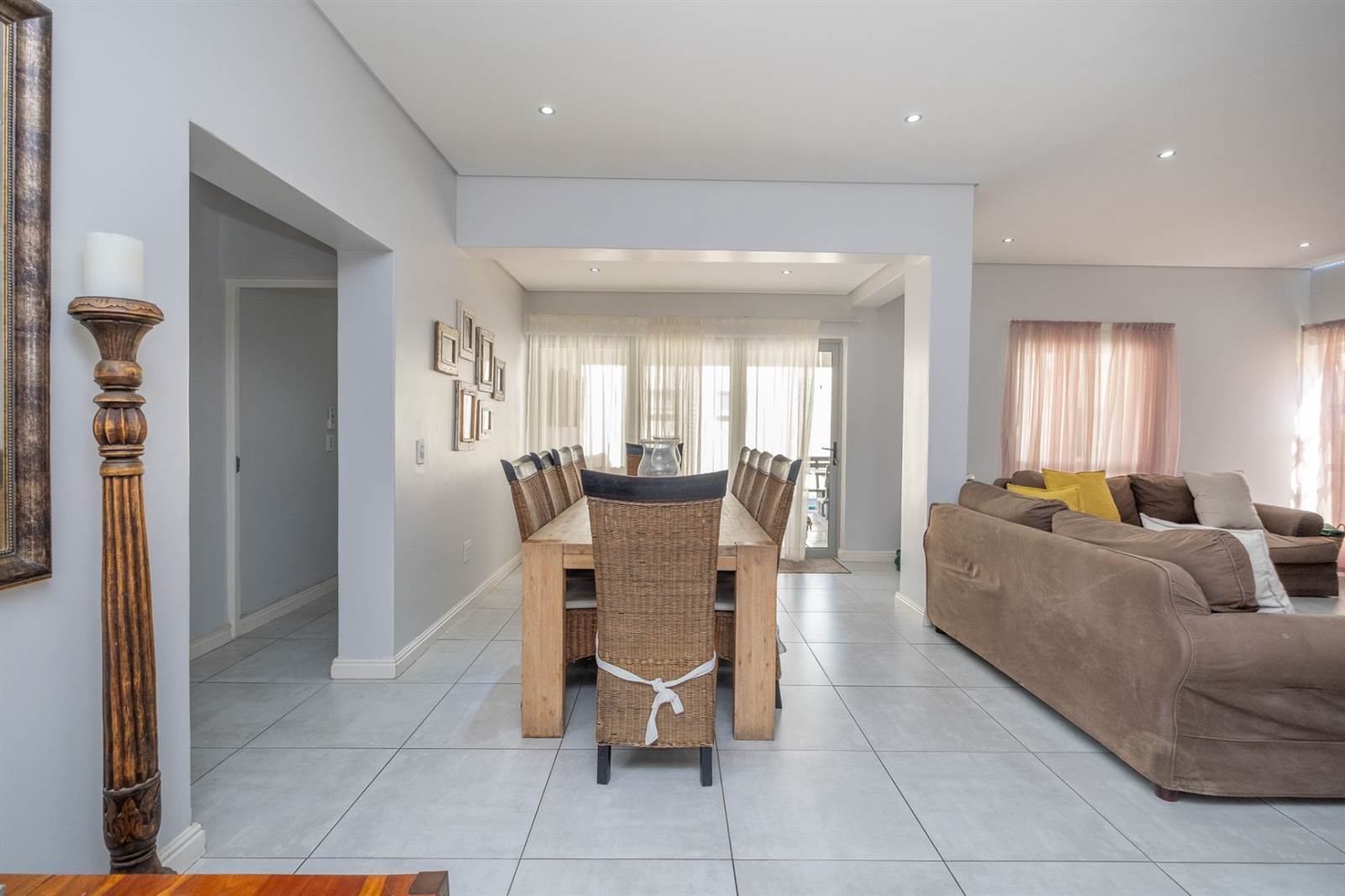 3 Bed House in Northern Paarl photo number 3