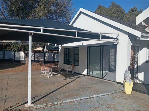 2 Bedroom House 2 Bedroom House