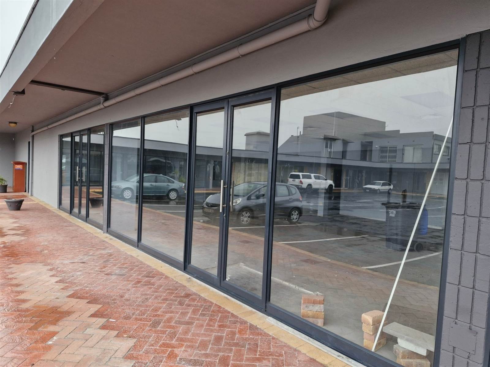 600  m² Commercial space in Wynberg photo number 5