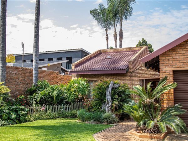 3 Bedroom House 3 Bedroom House