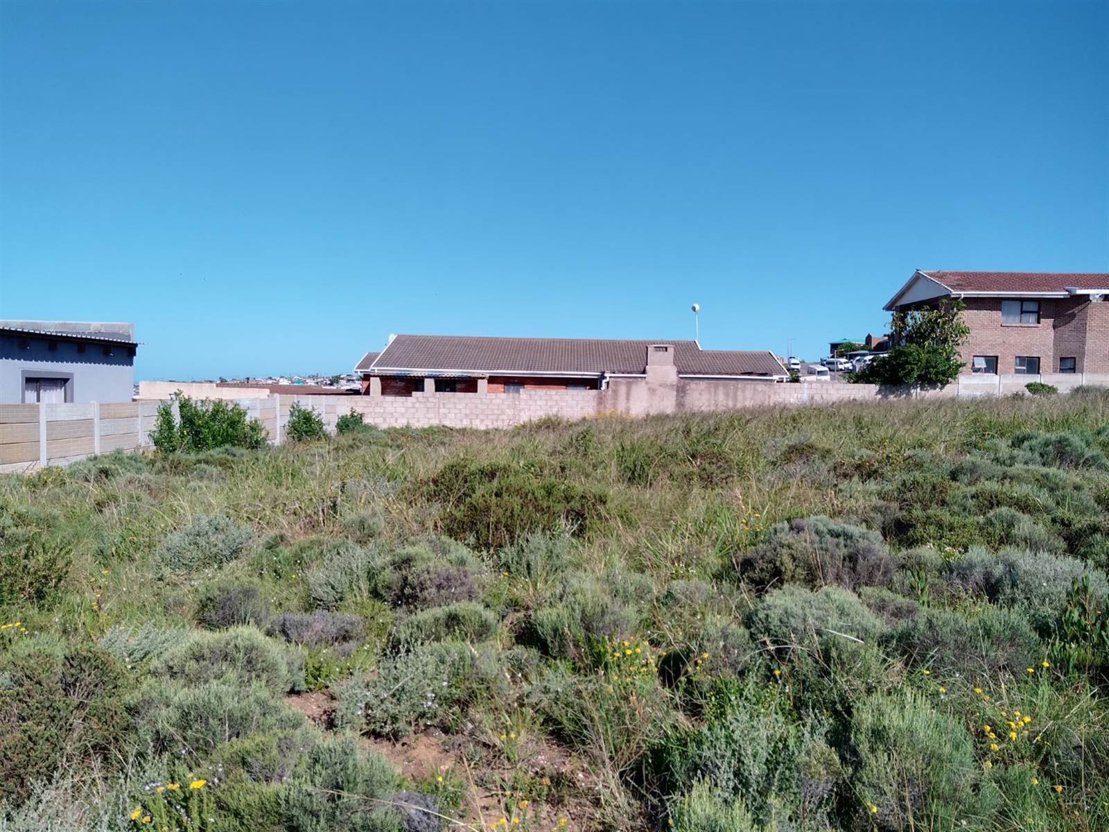 525 m² Land available in Mossel Bay Ext 26 photo number 1