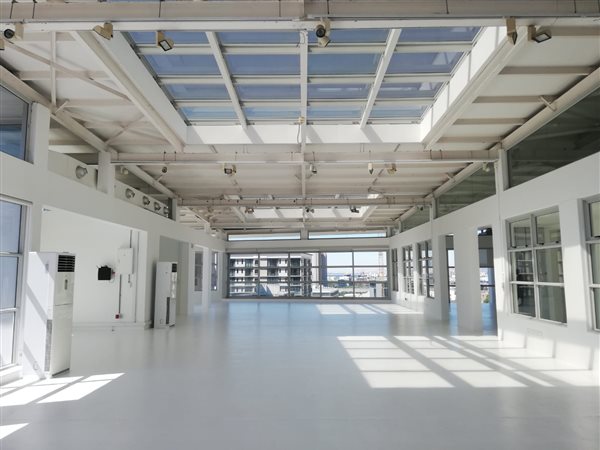 800  m² Office Space