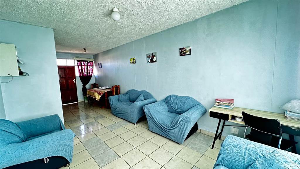 1.5 Bed Apartment in Pretoria West photo number 13