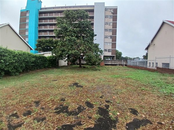 560 m² Land available in Glenwood