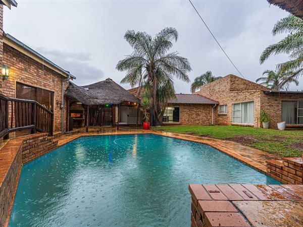 3 Bedroom House 3 Bedroom House