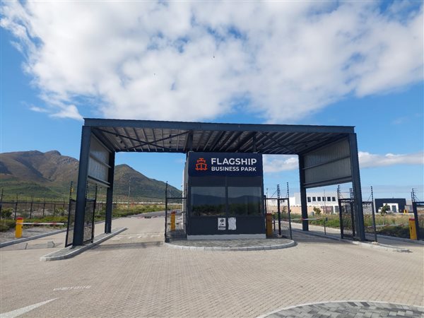 1506 m² Land available in Hawston