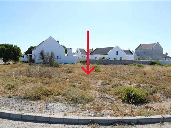 607 m² Land available in Golden Mile