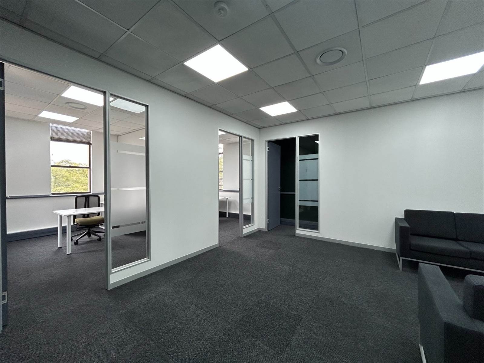 100  m² Office Space in Sandown photo number 3