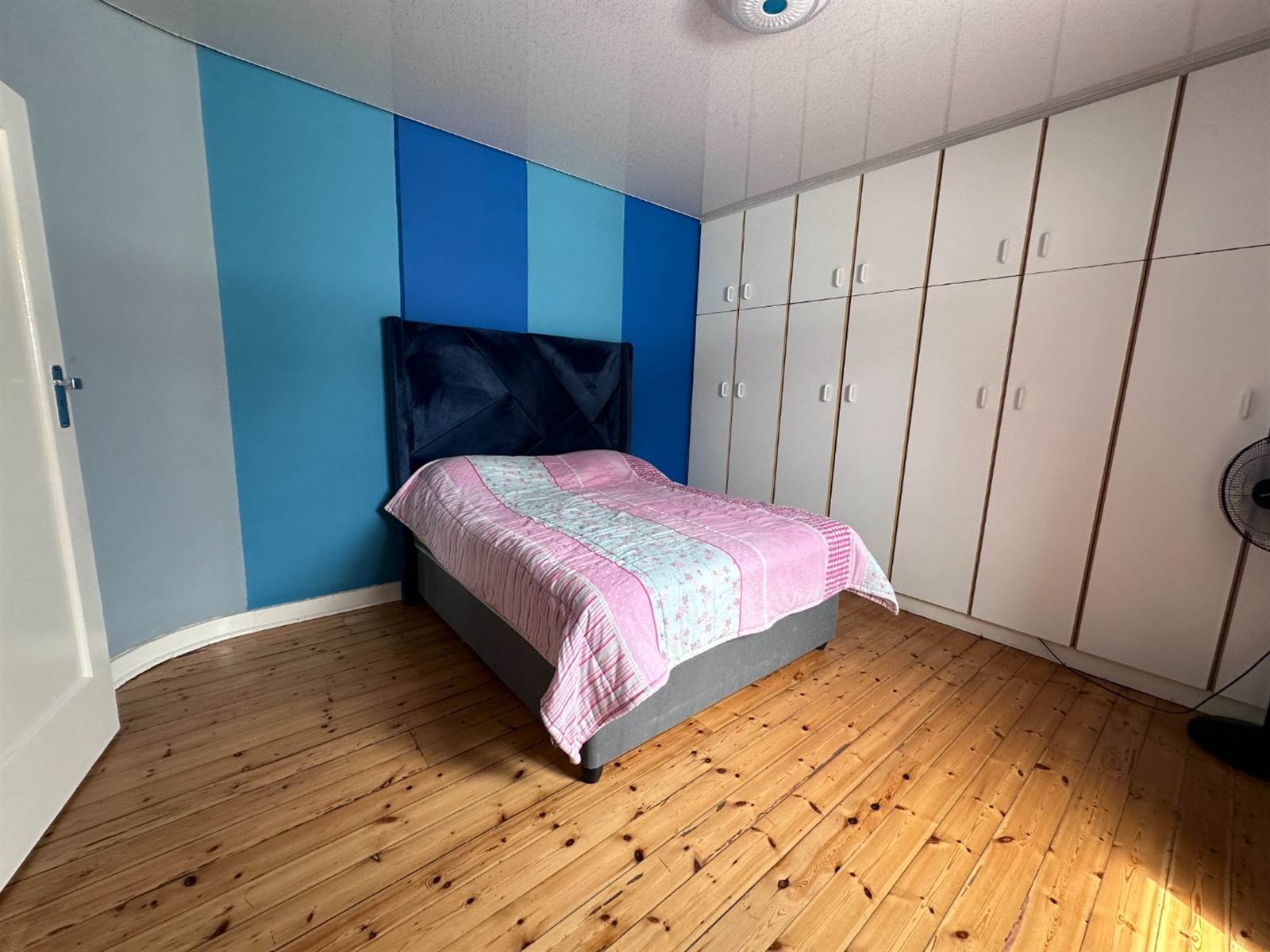 2 Bed Apartment in Windermere photo number 14
