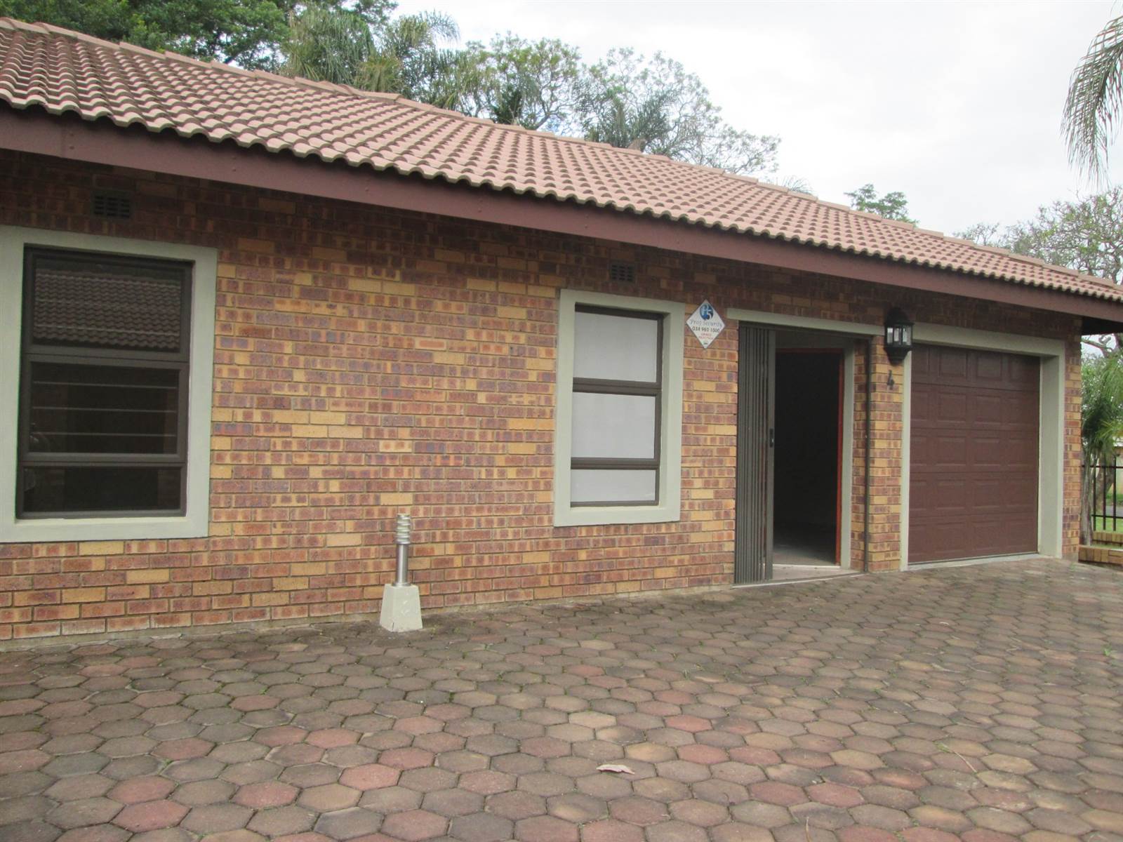 1 Bed Flat in Vryheid photo number 2