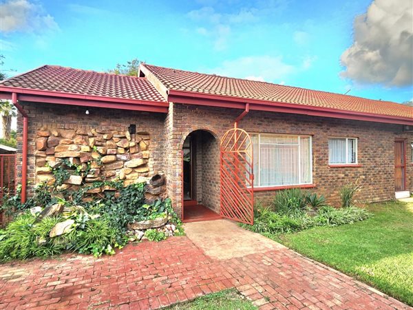 3 Bedroom House 3 Bedroom House