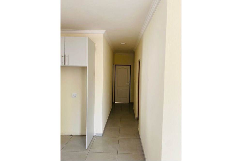 3 Bed House in Olifantsfontein photo number 12