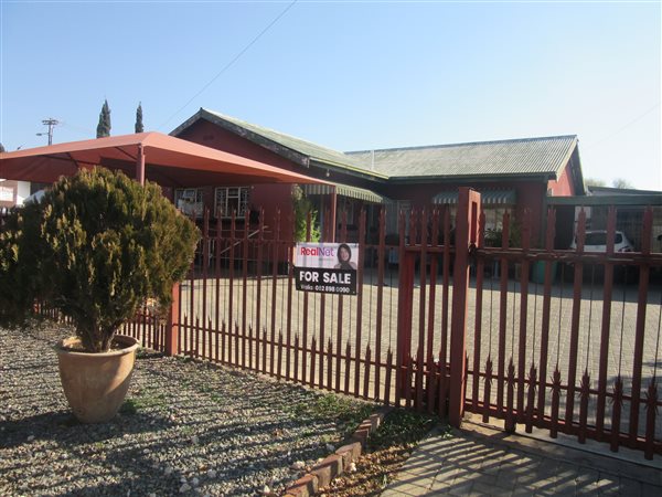 3 Bedroom House 3 Bedroom House