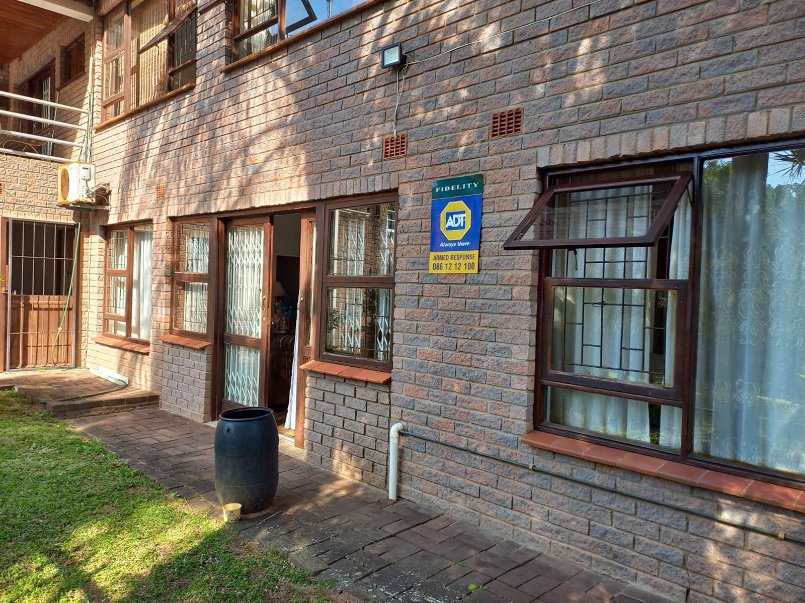 5 Bed House in Umtentweni photo number 30