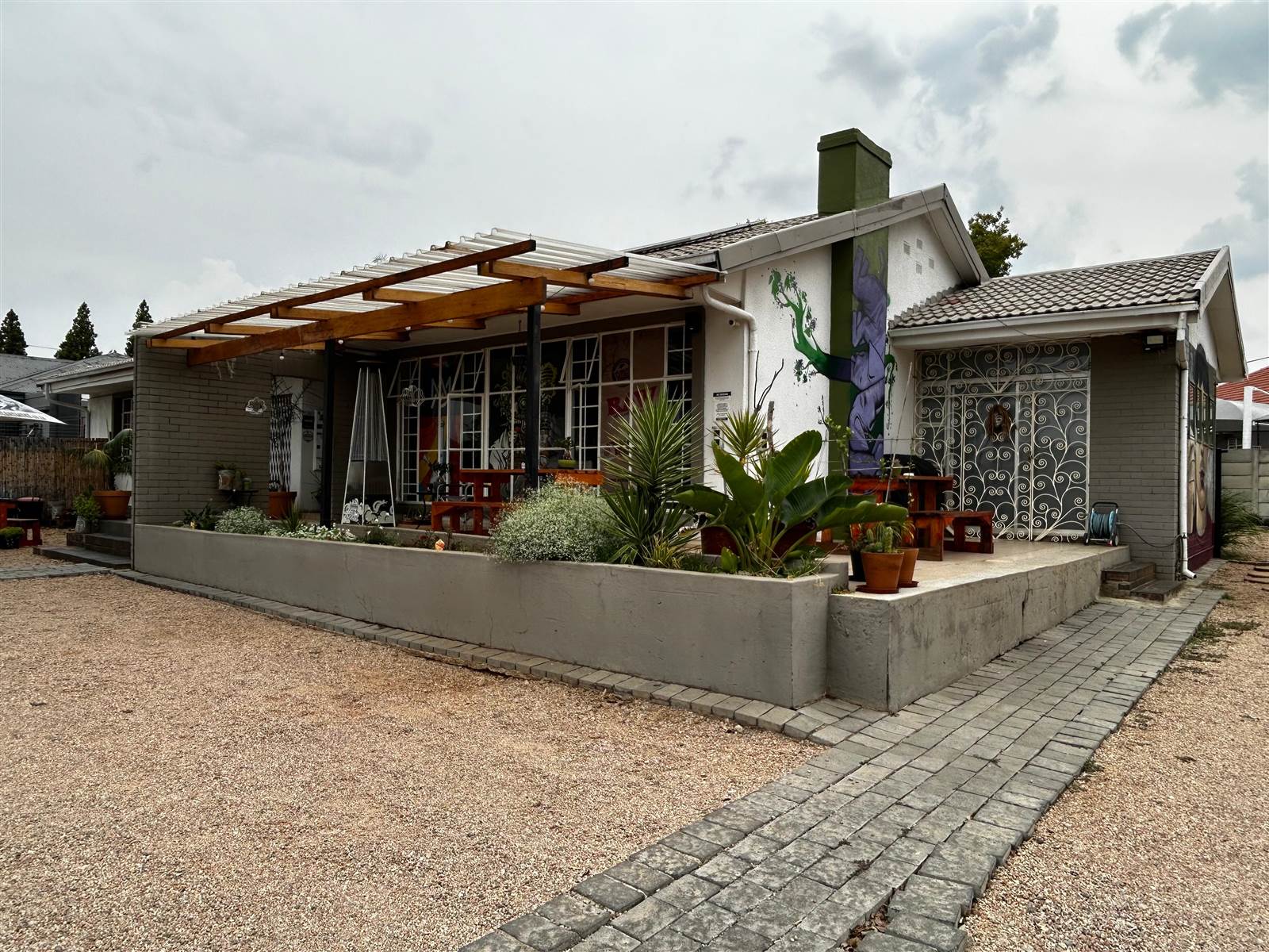300  m² Commercial space in Northcliff photo number 1