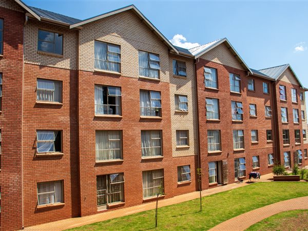 2 Bed Flat in Capital Park