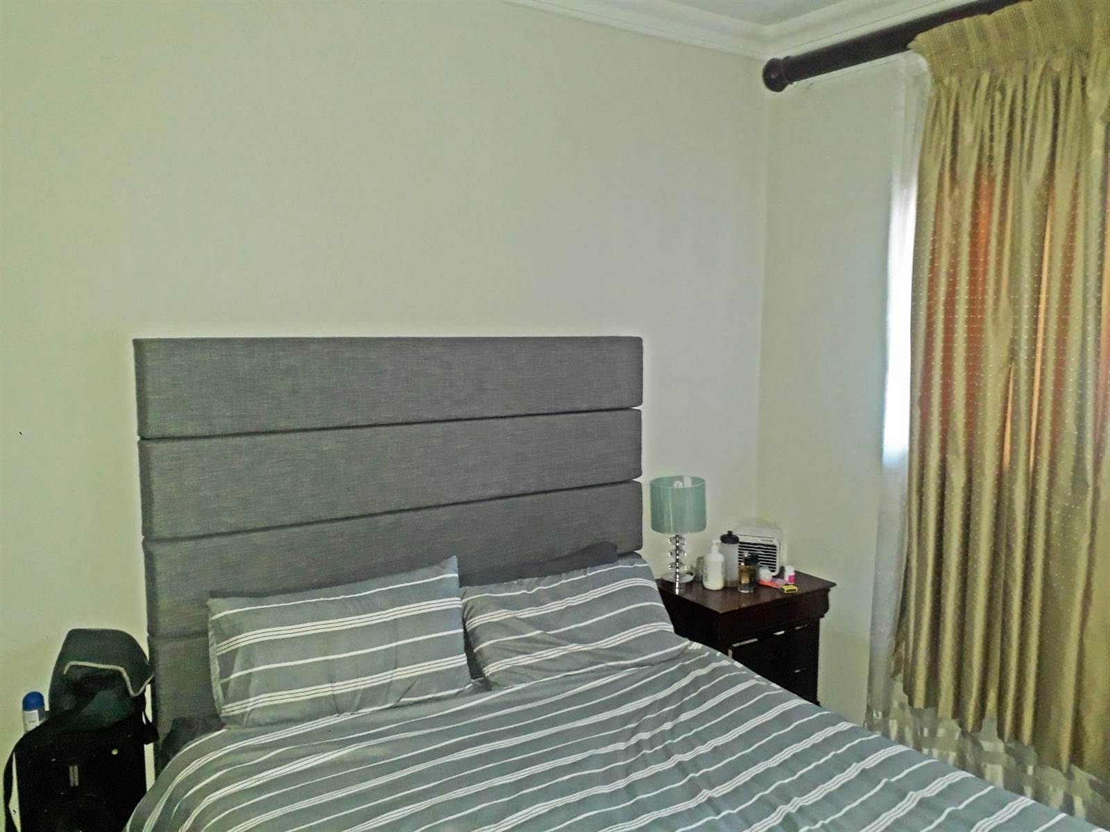 2 Bed Apartment in Pretoria North photo number 12