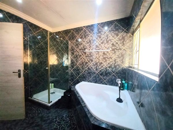 3 Bedroom House 3 Bedroom House