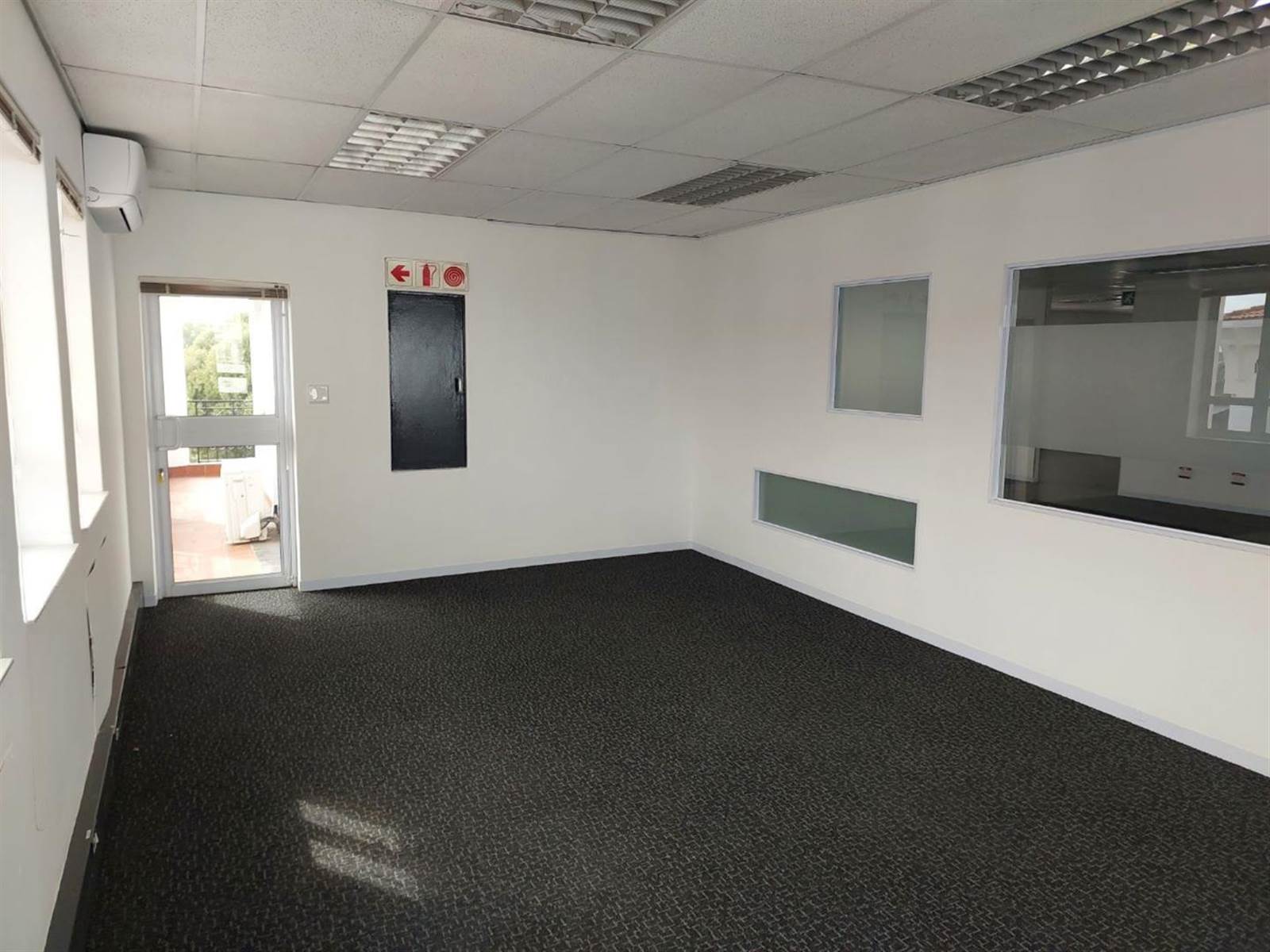 1224  m² Commercial space in Bryanston photo number 21