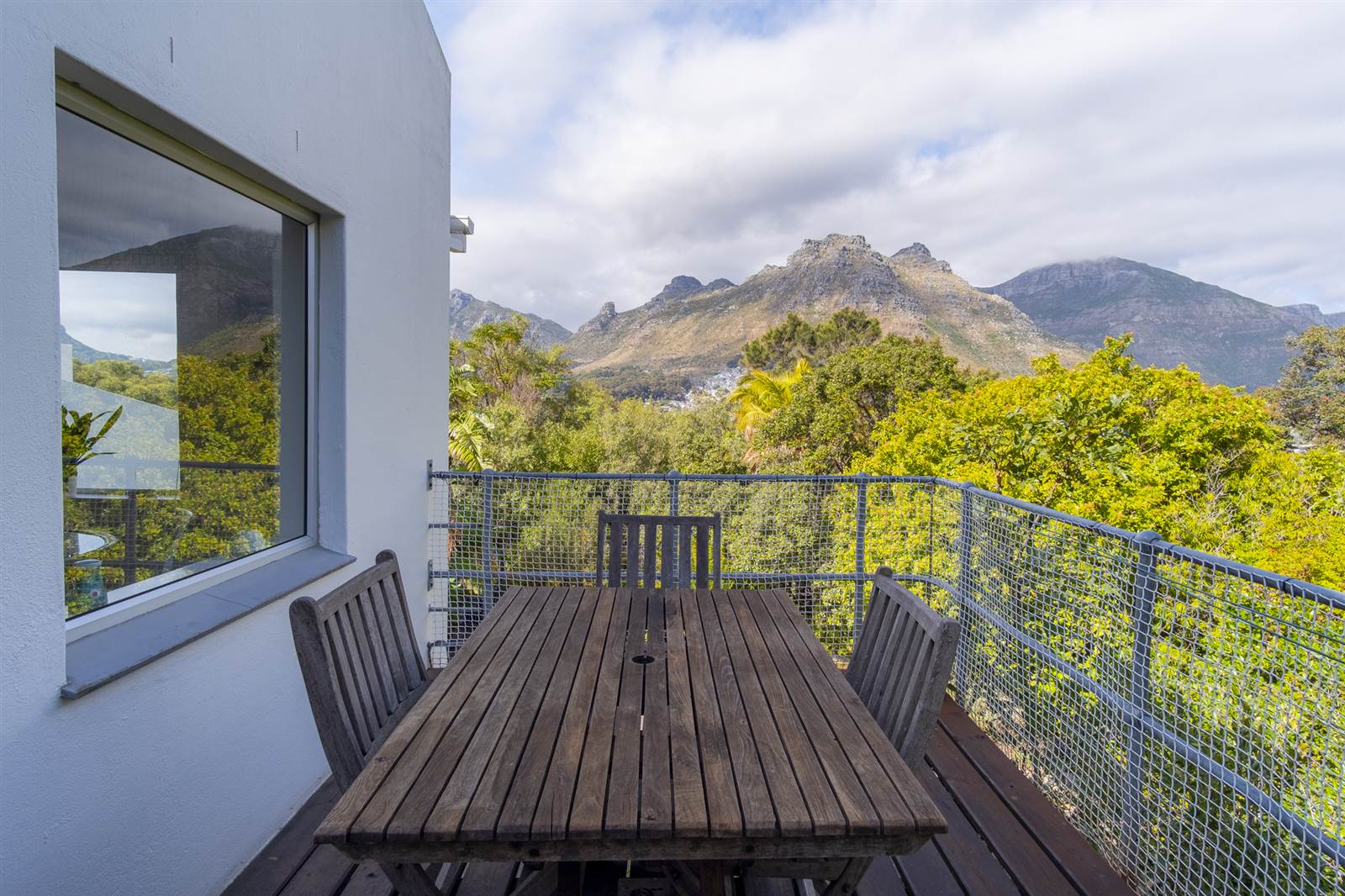 6 Bed House in Hout Bay and surrounds photo number 30