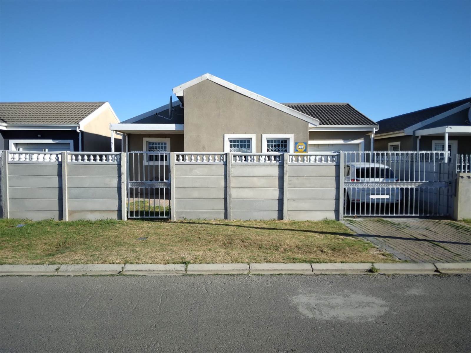 3 Bed House in Stellenbosch Central photo number 2