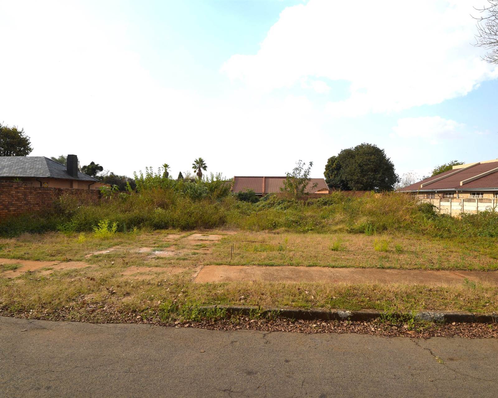 860 m² Land available in Strubenvale photo number 1