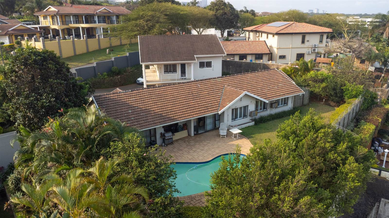 4 Bed House in La Lucia photo number 6