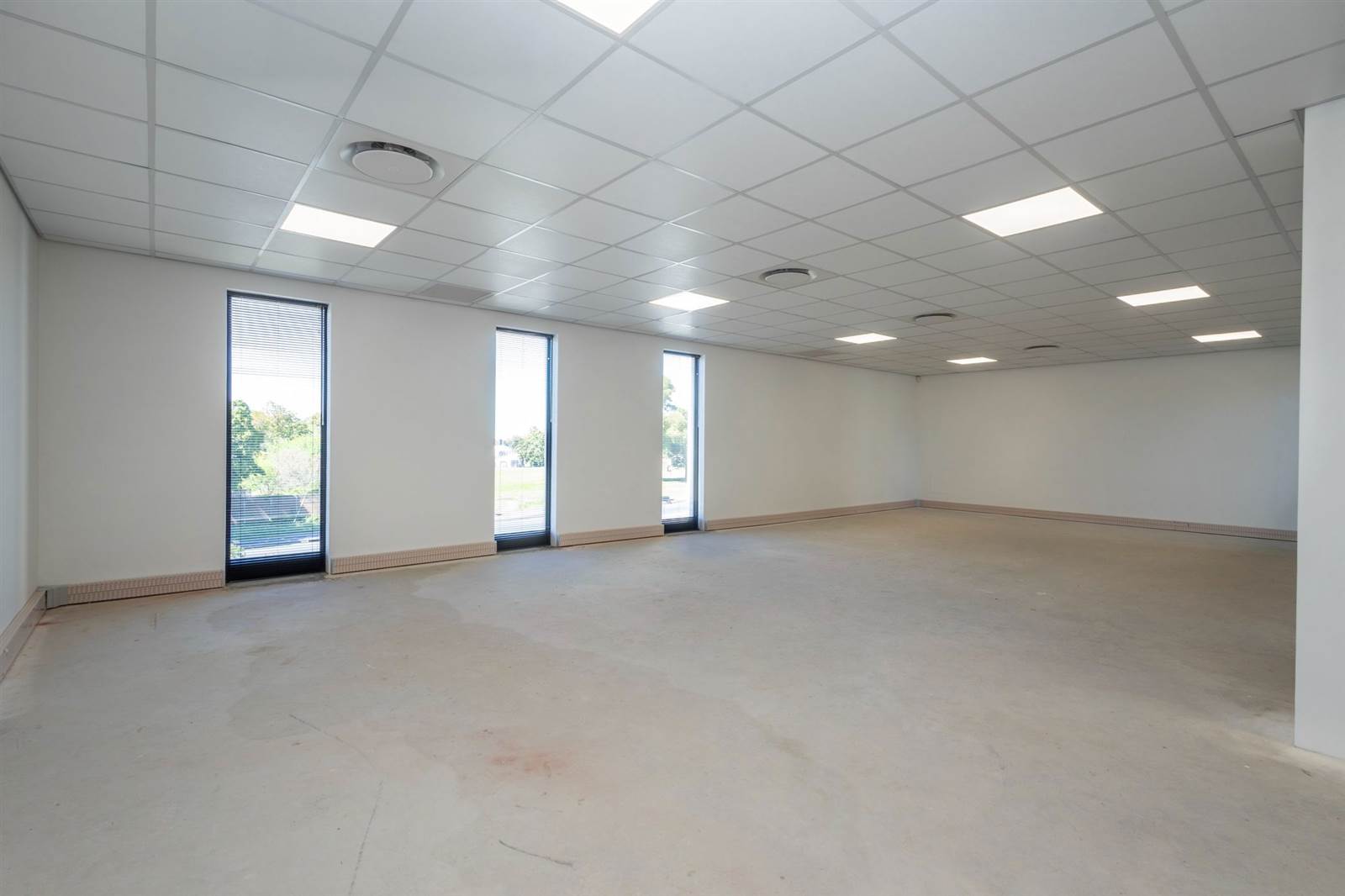 98  m² Commercial space in Wellway Park photo number 4