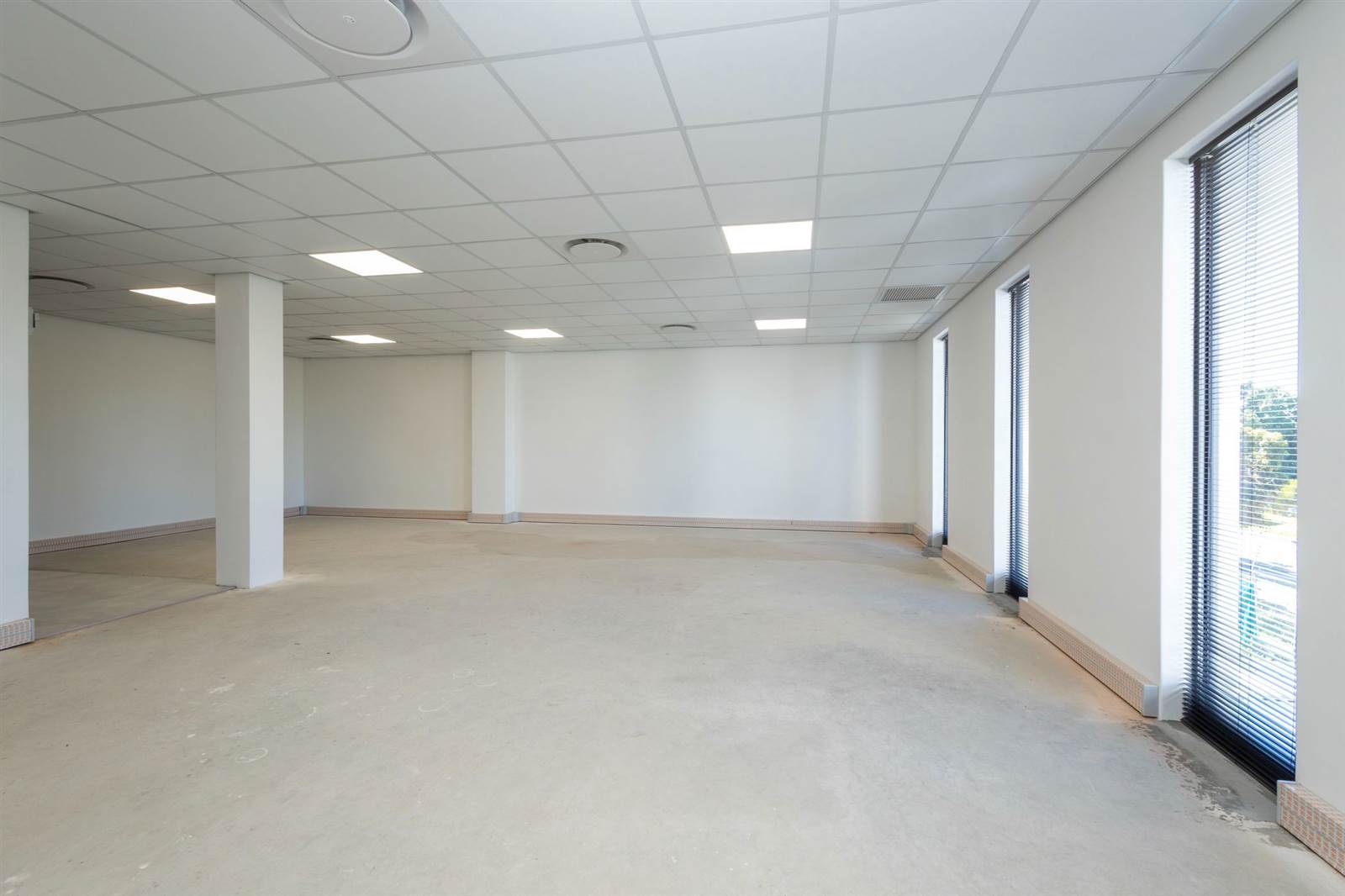 98  m² Commercial space in Wellway Park photo number 8
