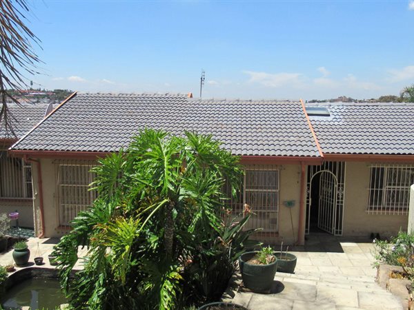 3 Bedroom House 3 Bedroom House