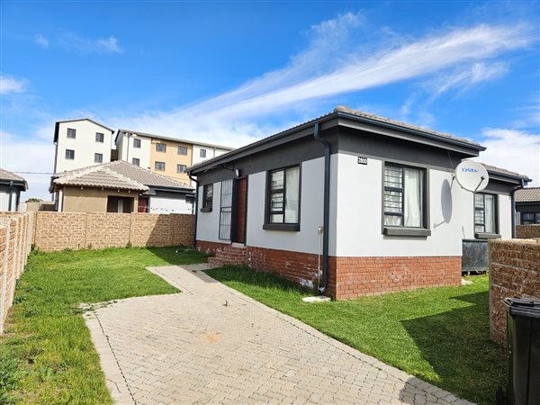 3 Bedroom House 3 Bedroom House
